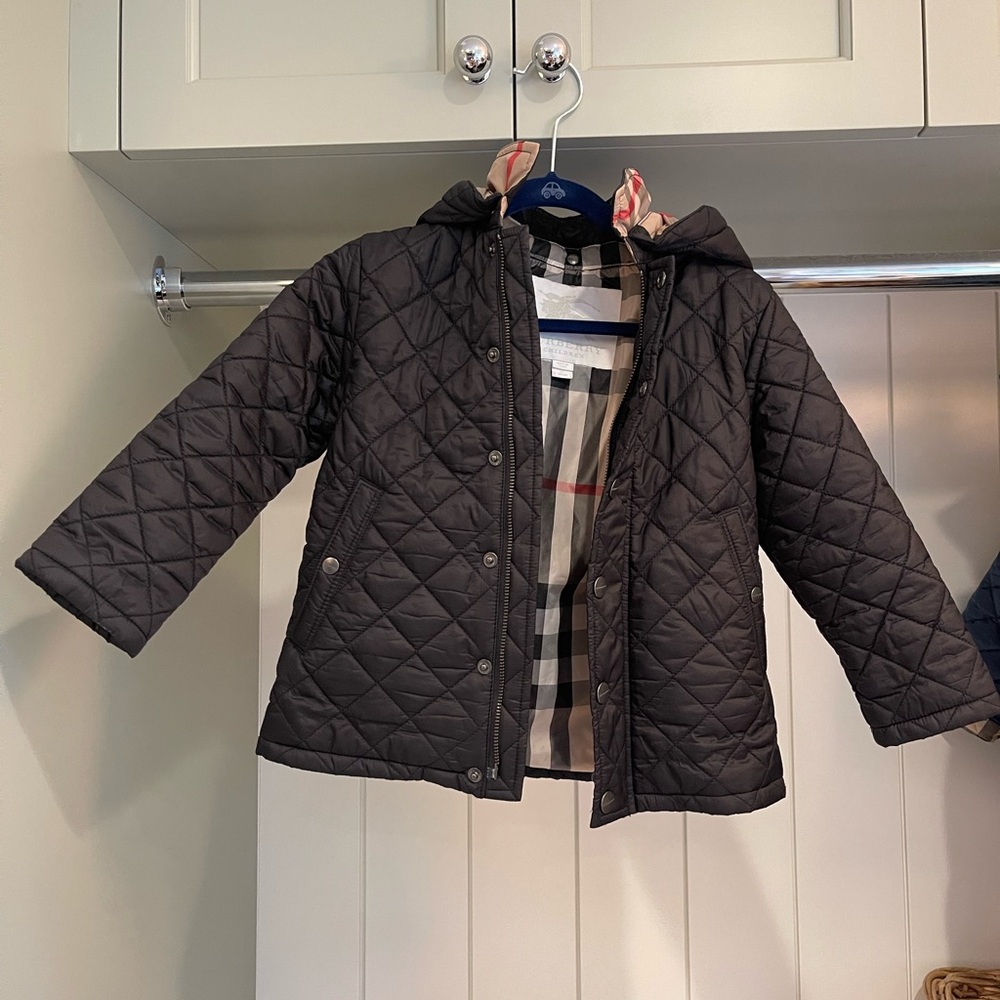 Burberry kids quilted jacket.